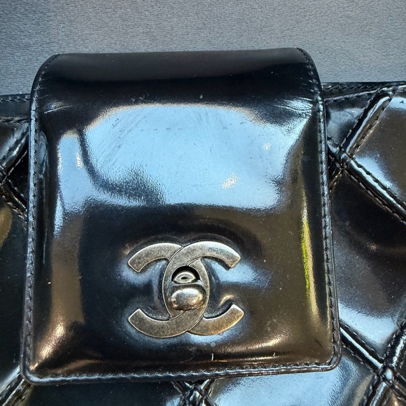 CHANEL Vintage Kelly Turn Lock Shoulder Bag - Picture 7 of 17